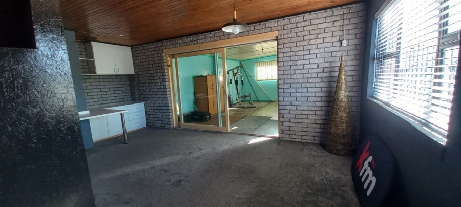 4 Bedroom Property for Sale in Retreat Western Cape